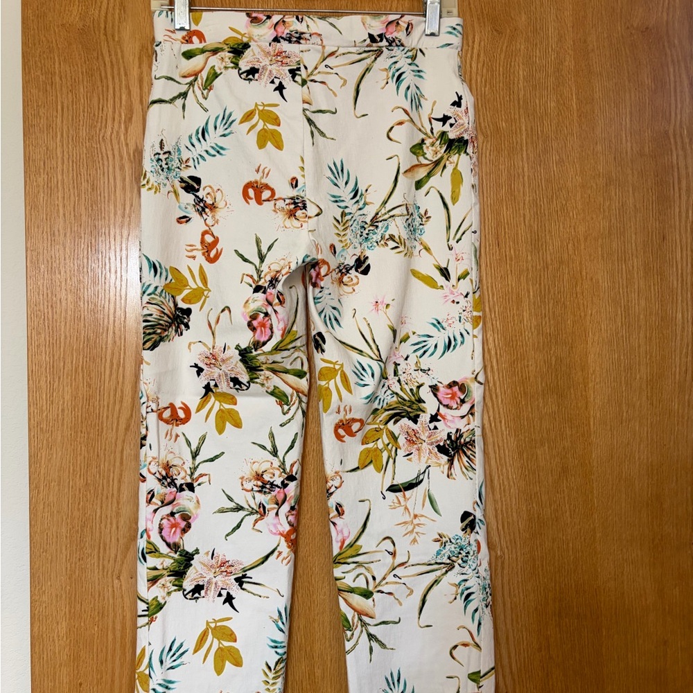 Jules & Leopold Black and White Labelled Floral Garment - Picture 2 of 7